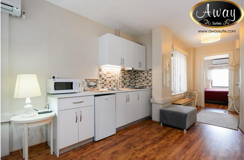 Away Suites Istanbul Bagian luar foto