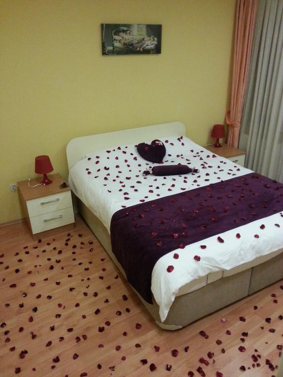 Away Suites Istanbul Bagian luar foto