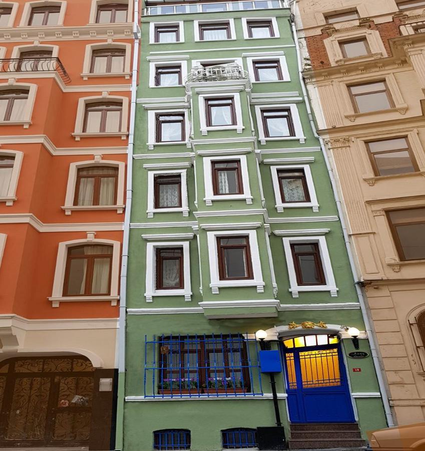 Away Suites Istanbul Bagian luar foto