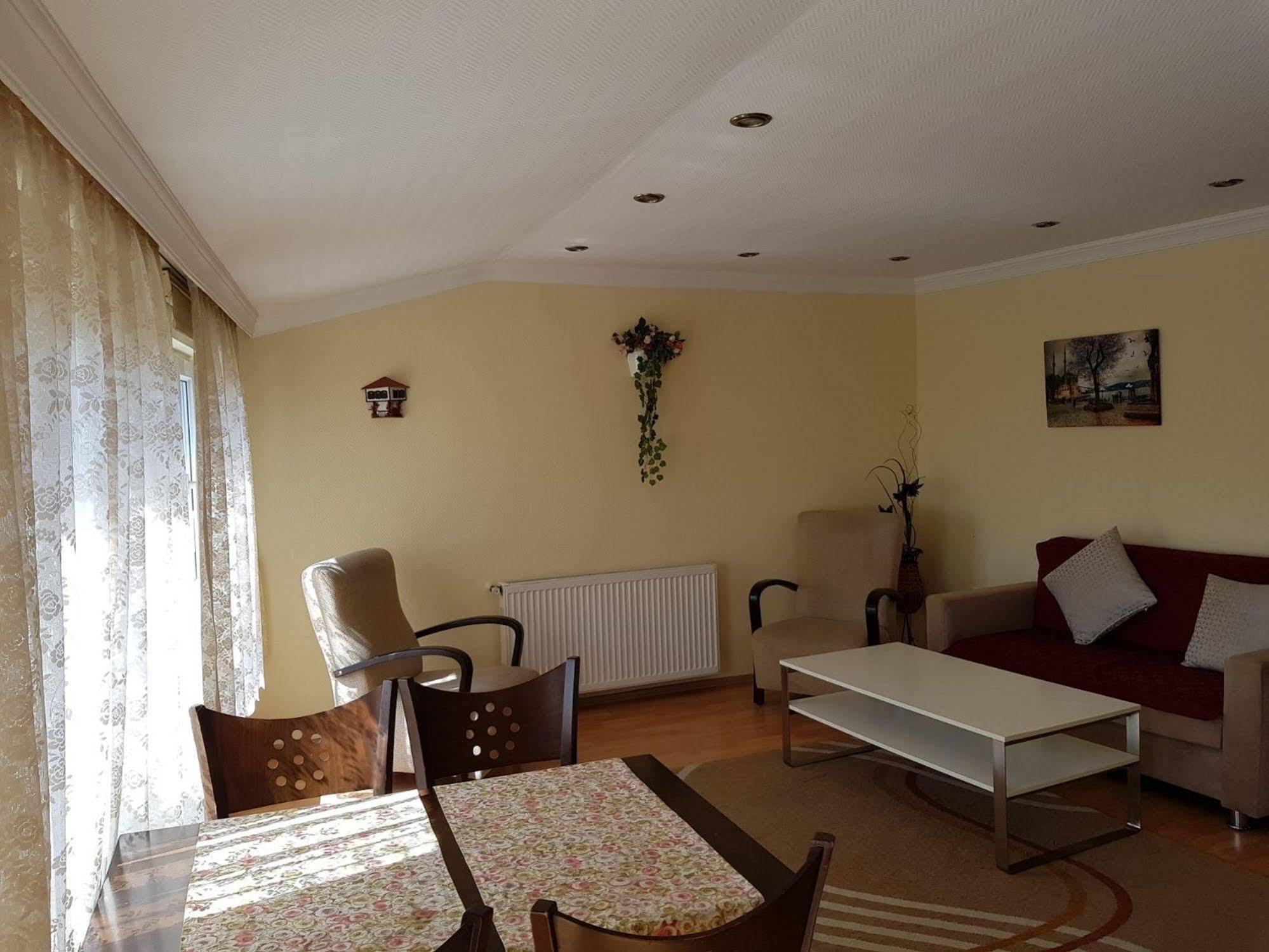 Away Suites Istanbul Bagian luar foto